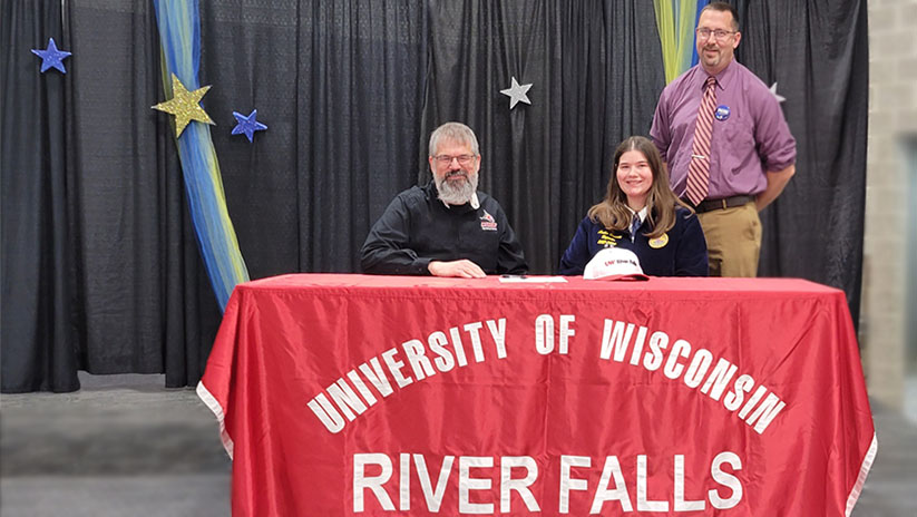 Teach Ag Signing Event at the 2022 Wisconsin FFA Convention