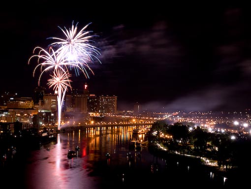 Fireworks Over St. Paul-Wesley Barnes