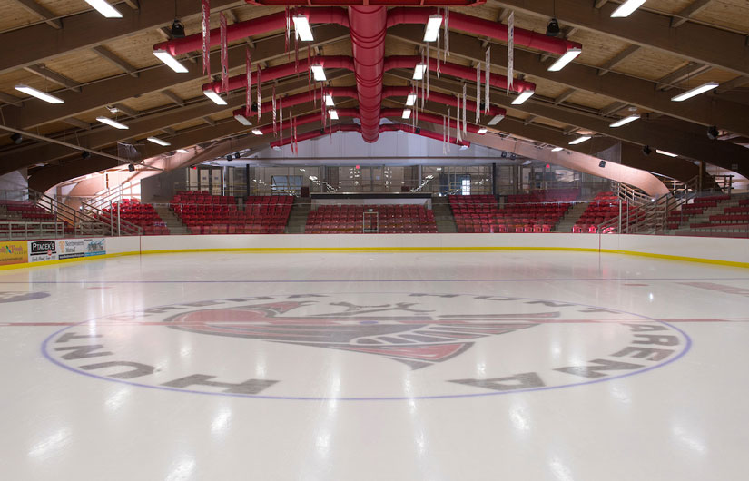 Men's Hockey Locker Room - Facilities - University of Wisconsin River Falls  Athletics