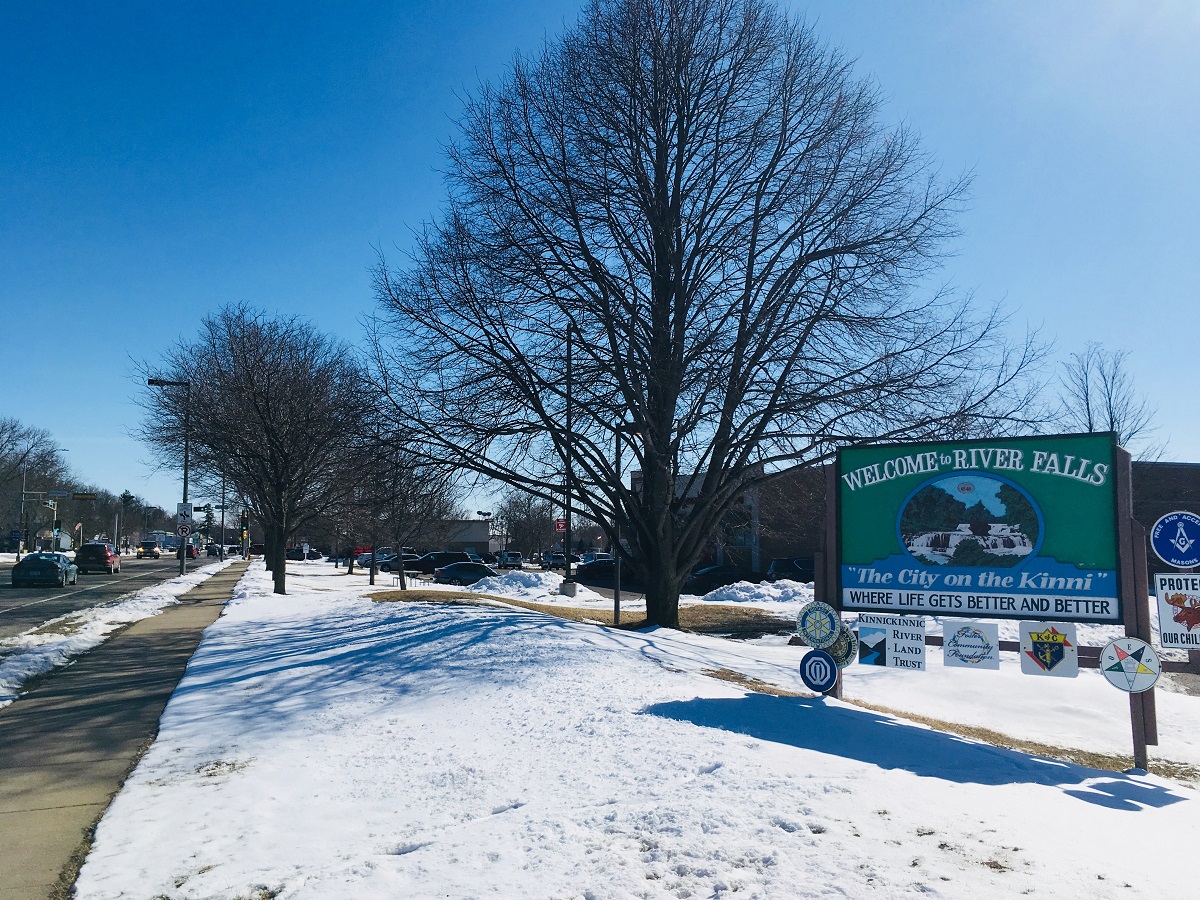 River Falls entrance