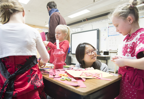 ZISU students Chinese New Year 01302014 kmh 9