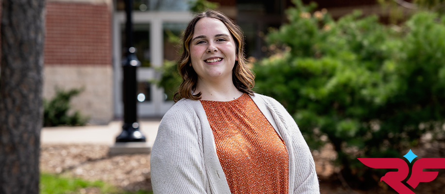 Headshot of Carrie Trudeau